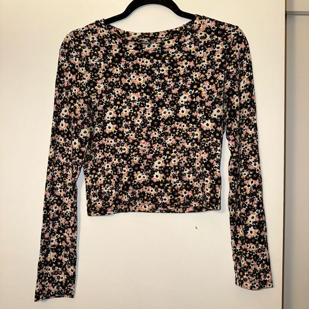 Wild Fable Cropped Long Sleeve Shirt Black Pink White Floral Ribbed Medium GUC